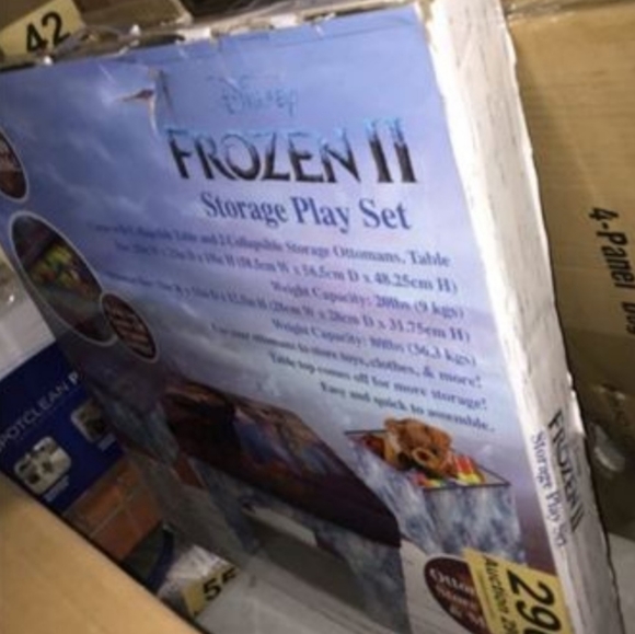 Childrens table and chair set - Picture 5 of 9